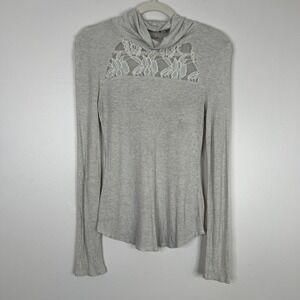 E by Eloise Lace Front Detail Mock Neck Long Sleeve Ribbed Knit Blouse Top Sz M